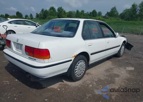 1992 Honda Accord Lx z USA, uszkodzony, nr VIN 1HGCB765XNA045324